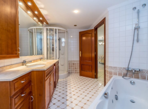A wonderful, Spacious 3 bedroom Apartment